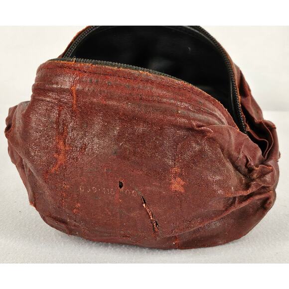 GUCCI VINTAGE ORIGINAL BLACK POCHETTE COSMETIC POUCH MINI HAND BAG (1970-80s) - Picture 15 of 16